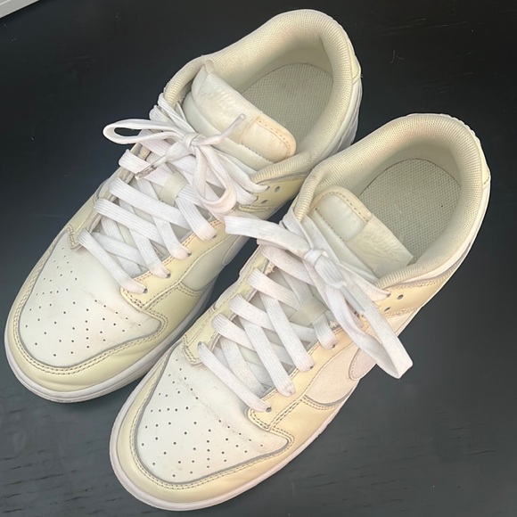 Nike Dunk - Picture 1 of 4